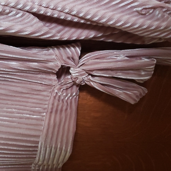 SHE & SKY Beautiful Blouson Style Top Sz. L - Picture 3 of 16